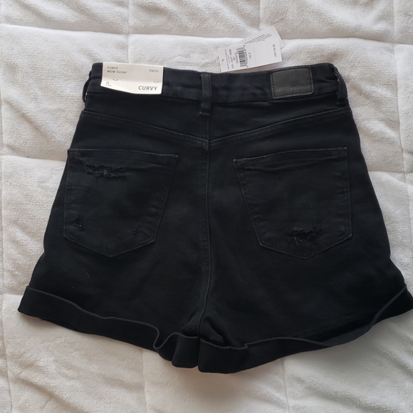 Shorts - Picture 2 of 2